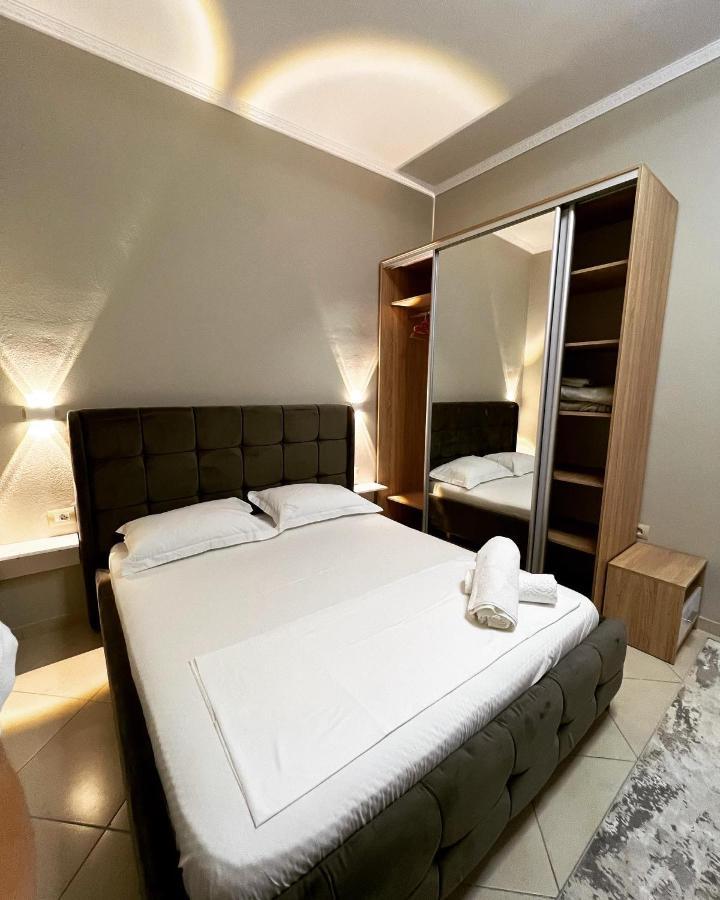 Trip-Stop Apartments วญอเรอ ภายนอก รูปภาพ