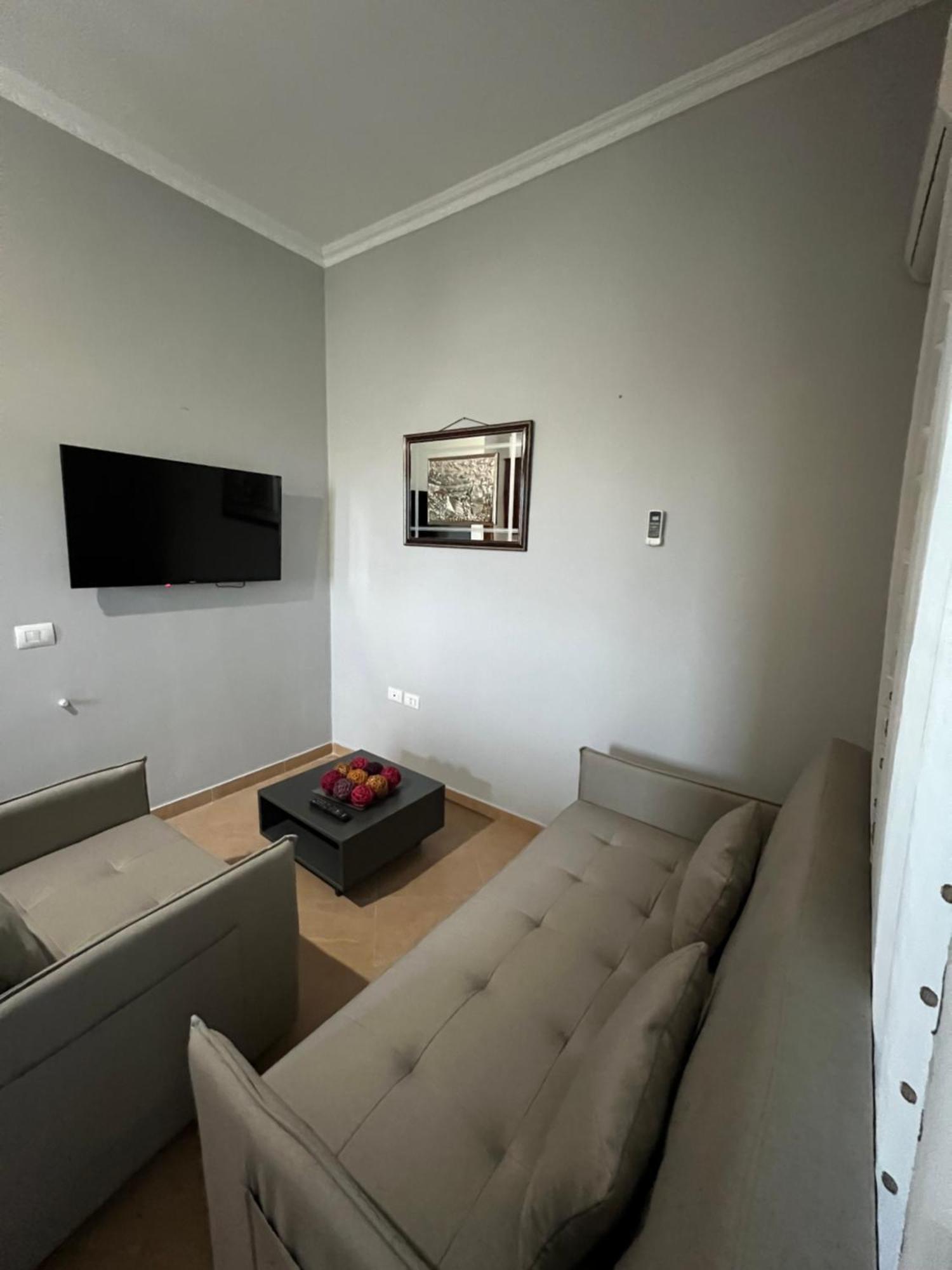 Trip-Stop Apartments วญอเรอ ภายนอก รูปภาพ
