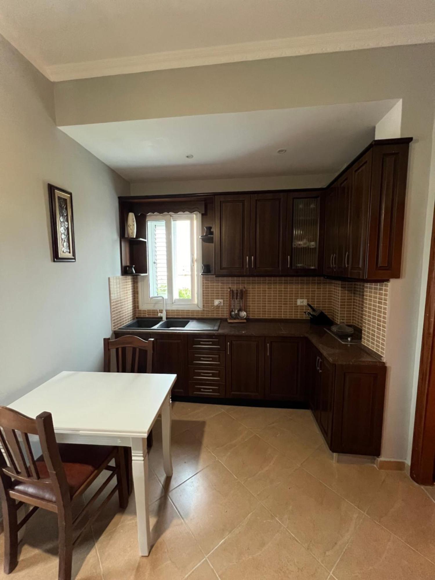 Trip-Stop Apartments วญอเรอ ภายนอก รูปภาพ